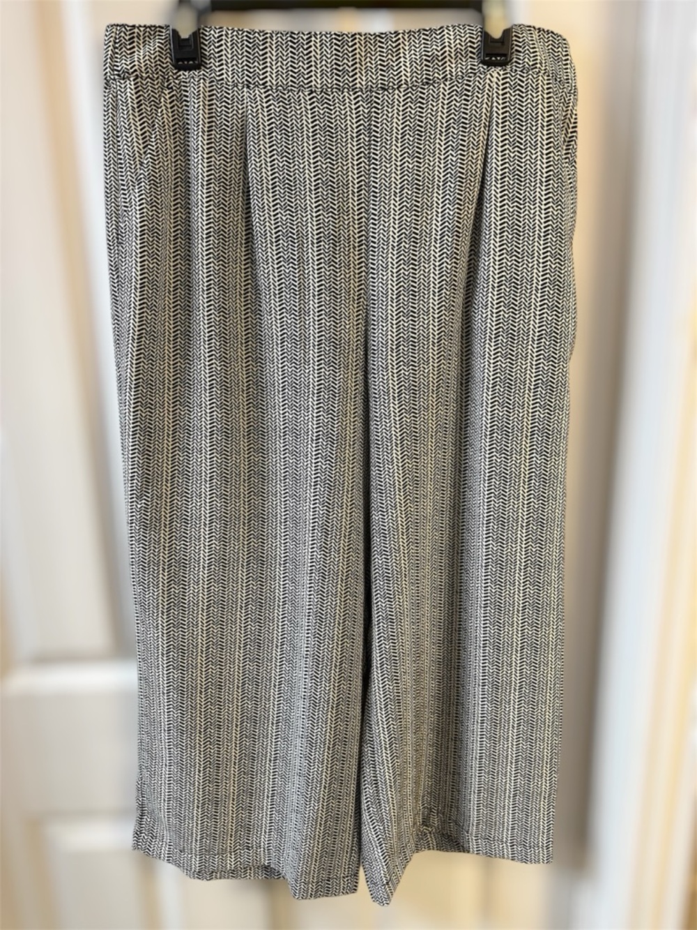 NWT Croft & Barrow Wide-Leg Black & White Patterned Pants
